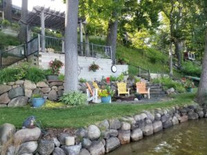 Garden lakeside seating